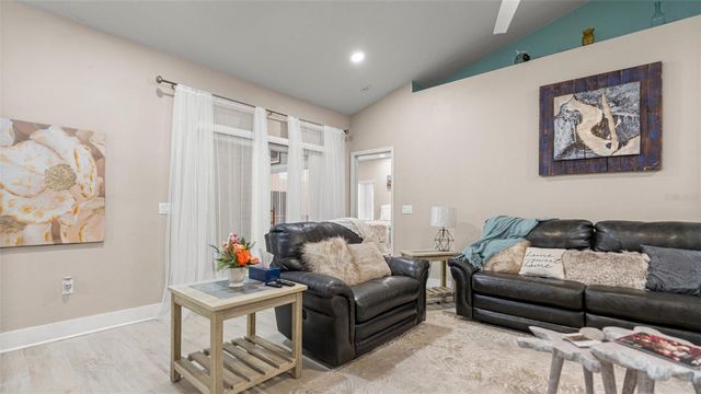 4353 NW 34 TERRACE, Gainesville, FL 32605