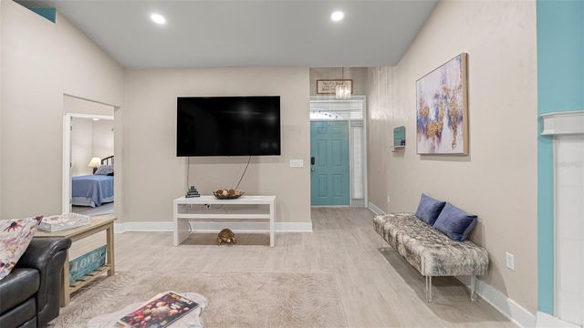 4353 NW 34 TERRACE, Gainesville, FL 32605