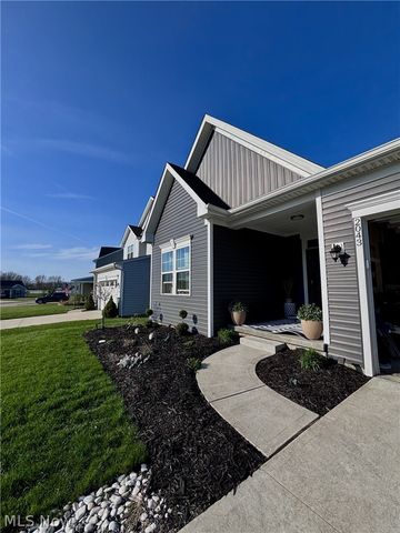 2043 Farroni Drive, Willoughby, OH 44094
