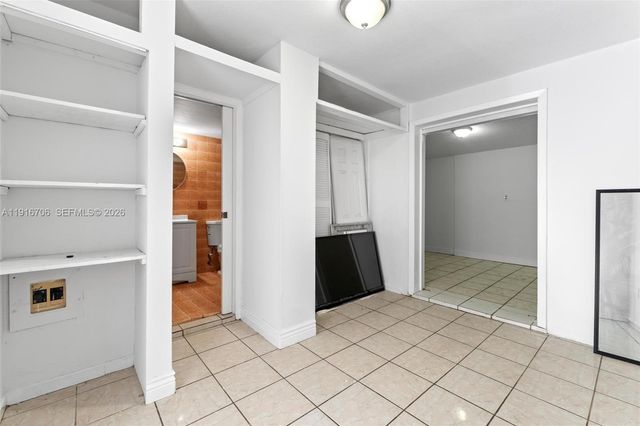 2262 NW 4th Street, Miami, FL 33125