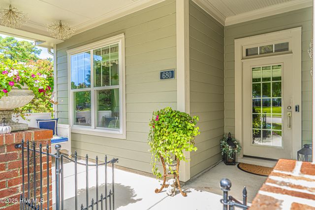 680 Legacy Lakes Way, Aberdeen, NC 28315