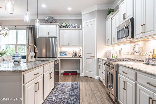 680 Legacy Lakes Way, Aberdeen, NC 28315