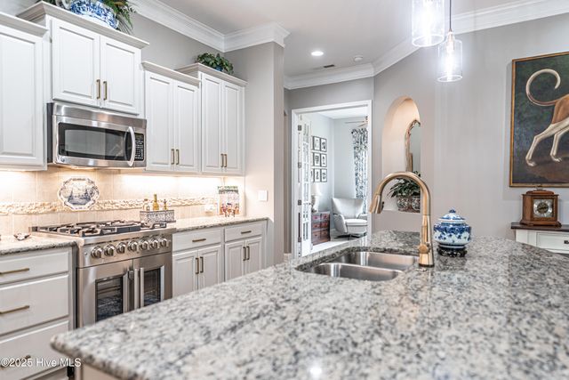 680 Legacy Lakes Way, Aberdeen, NC 28315