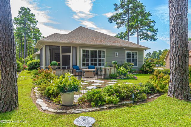 680 Legacy Lakes Way, Aberdeen, NC 28315