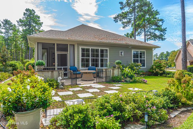 680 Legacy Lakes Way, Aberdeen, NC 28315