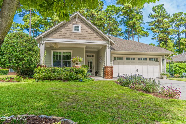 680 Legacy Lakes Way, Aberdeen, NC 28315