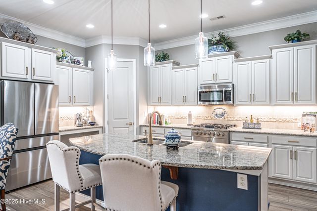 680 Legacy Lakes Way, Aberdeen, NC 28315