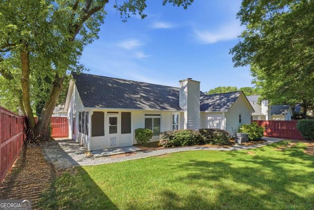 584 Fernstone Trail, Lawrenceville, GA 30046