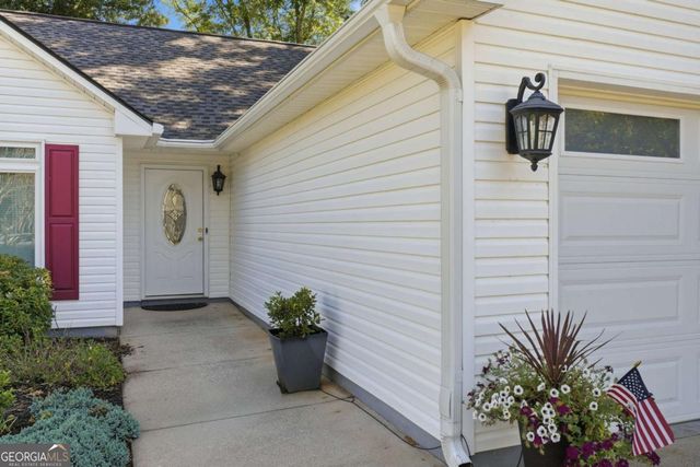 584 Fernstone Trail, Lawrenceville, GA 30046