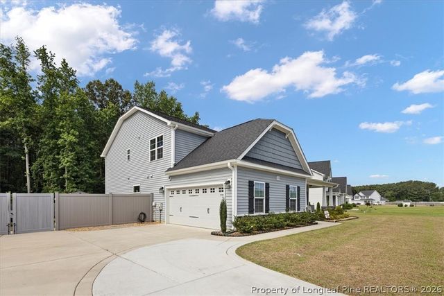 6932 Running Fox Road, Hope Mills, NC 28348