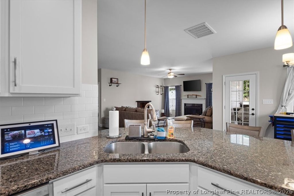 6932 Running Fox Road, Hope Mills, NC 28348 — photo 10