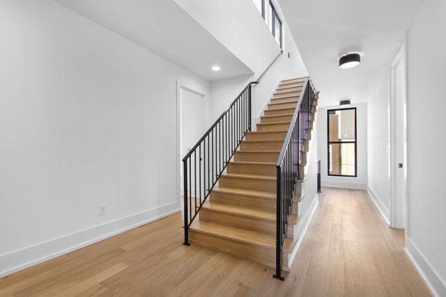 108B N 9th St, Nashville, TN 37206