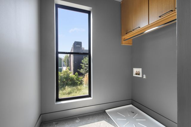 108B N 9th St, Nashville, TN 37206