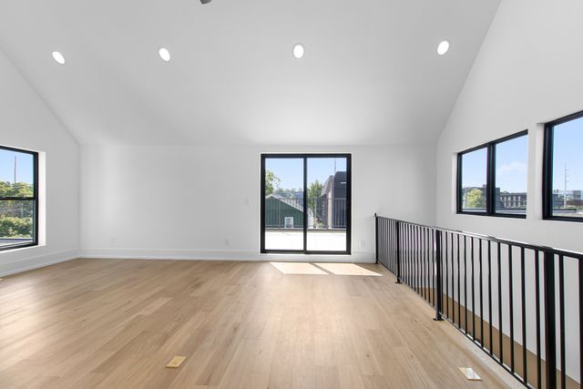 108B N 9th St, Nashville, TN 37206