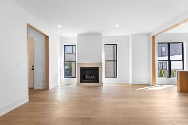 108B N 9th St, Nashville, TN 37206