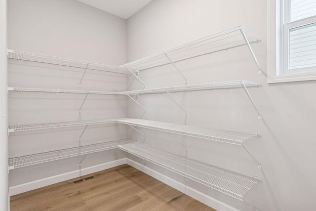 7334 Ambercrest Curve, Inver Grove Heights, MN 55077