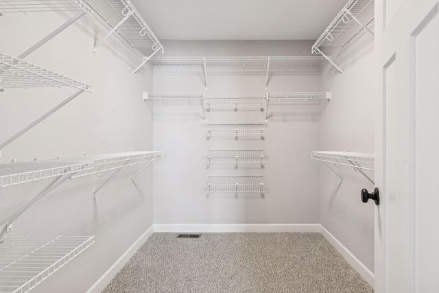 7334 Ambercrest Curve, Inver Grove Heights, MN 55077