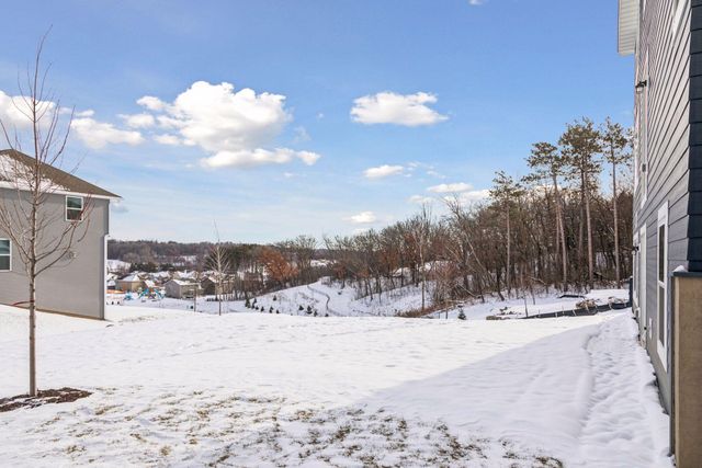 7334 Ambercrest Curve, Inver Grove Heights, MN 55077