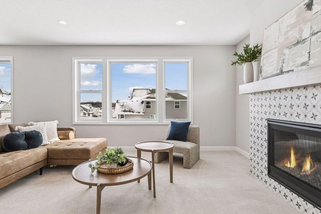 7334 Ambercrest Curve, Inver Grove Heights, MN 55077