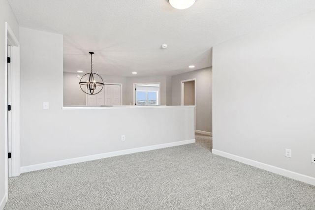 7334 Ambercrest Curve, Inver Grove Heights, MN 55077