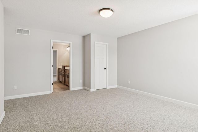 7334 Ambercrest Curve, Inver Grove Heights, MN 55077