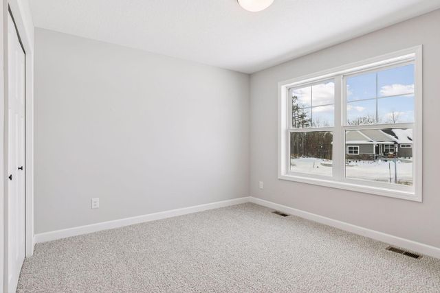 7334 Ambercrest Curve, Inver Grove Heights, MN 55077