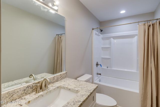 6590 Dummy Line Road, Picayune, MS 39466