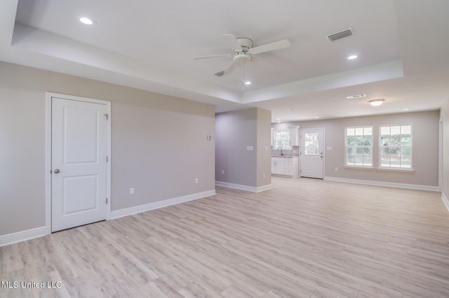 6590 Dummy Line Road, Picayune, MS 39466