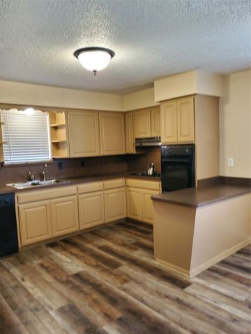 503 Harriett Street, Arlington, TX 76010