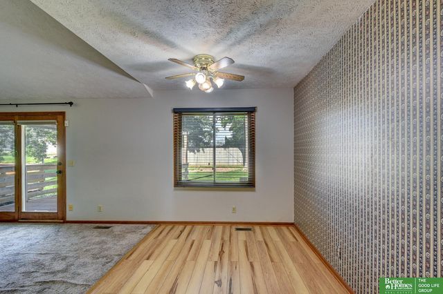 3614 N 104th Avenue, Omaha, NE 68134