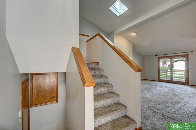 3614 N 104th Avenue, Omaha, NE 68134