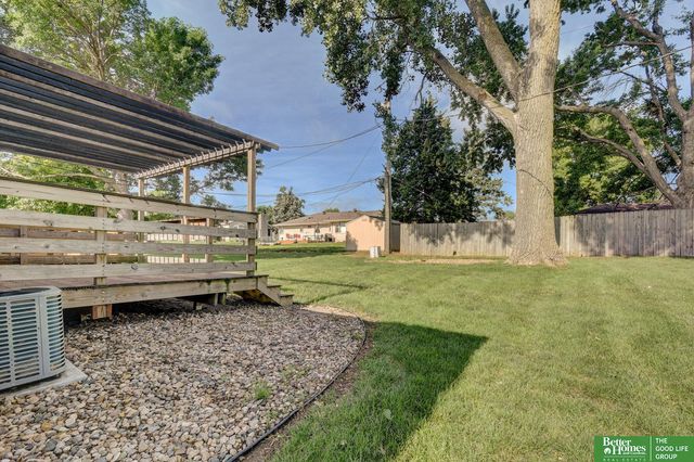 3614 N 104th Avenue, Omaha, NE 68134