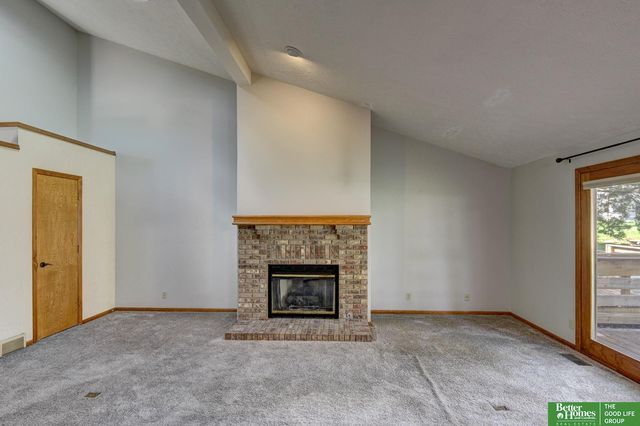 3614 N 104th Avenue, Omaha, NE 68134
