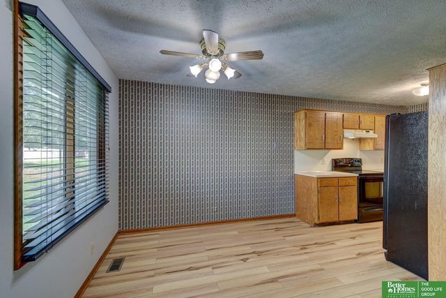 3614 N 104th Avenue, Omaha, NE 68134