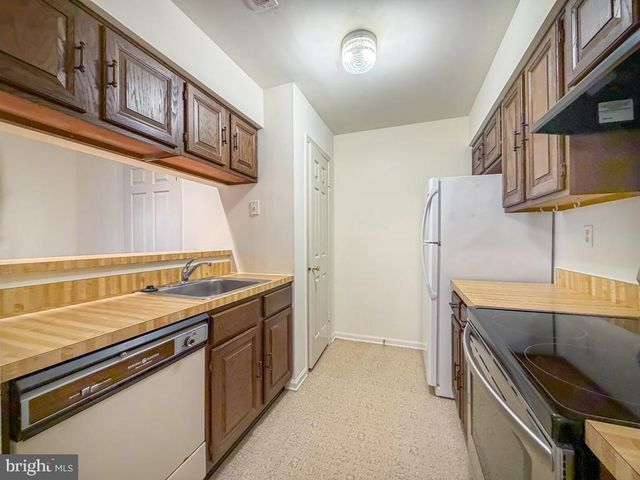 638-A PALMER LN, Yardley, PA 19067