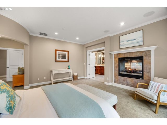 8711 Sw AMICUS Ter, Beaverton, OR 97007