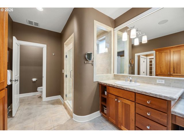 8711 Sw AMICUS Ter, Beaverton, OR 97007