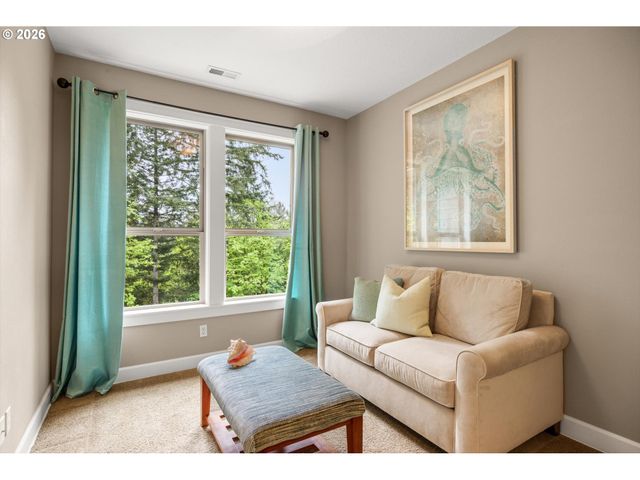 8711 Sw AMICUS Ter, Beaverton, OR 97007