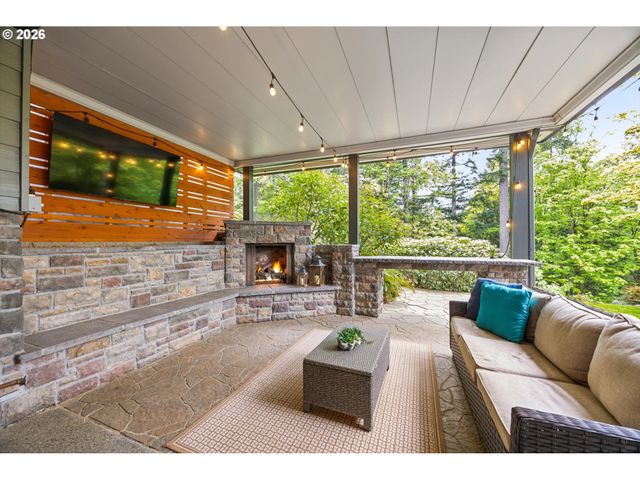 8711 Sw AMICUS Ter, Beaverton, OR 97007