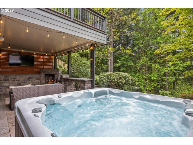 8711 Sw AMICUS Ter, Beaverton, OR 97007