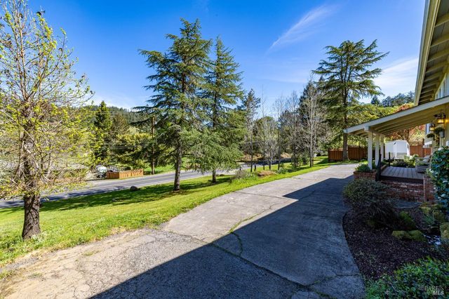 433 San Geronimo Valley Dr, San Geronimo, CA 94963