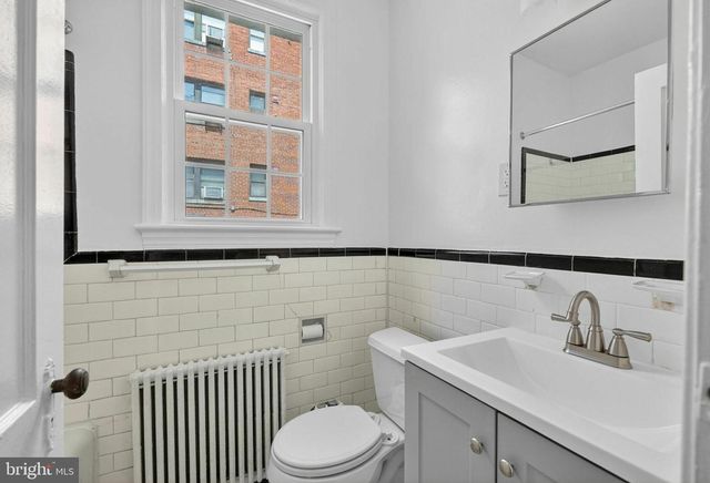 4512 MACARTHUR BLVD NW, Washington, DC 20007