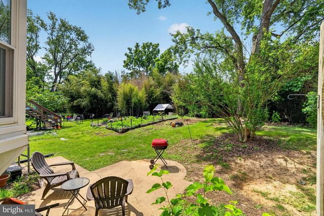 4512 MACARTHUR BLVD NW, Washington, DC 20007