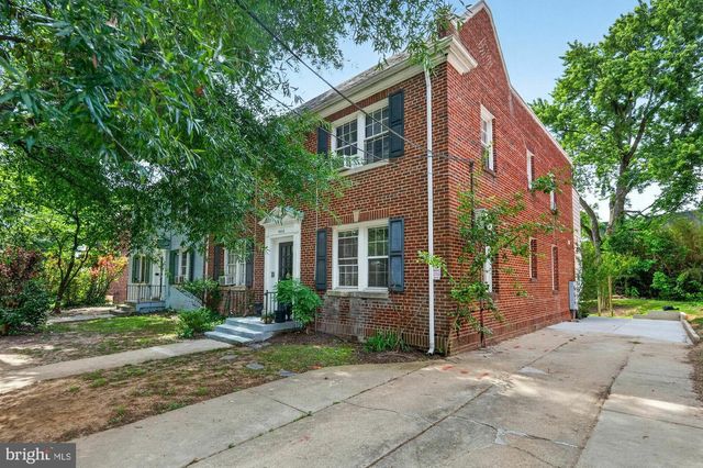 4512 MACARTHUR BLVD NW, Washington, DC 20007