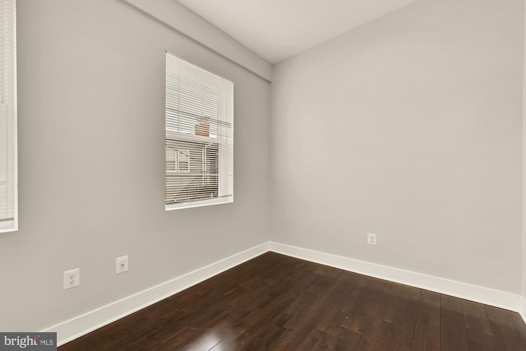 Image 20 of property listing at 1605 F ST NE #4, Washington, DC 20002