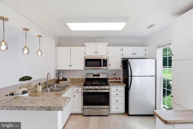 6600 MORNING VIEW CT, Alexandria, VA 22315