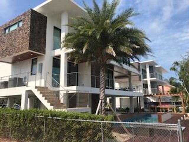 S 44 Blackwater Lane, Key Largo, FL 33037