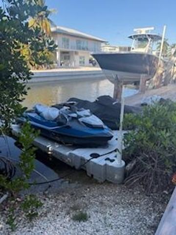 S 44 Blackwater Lane, Key Largo, FL 33037