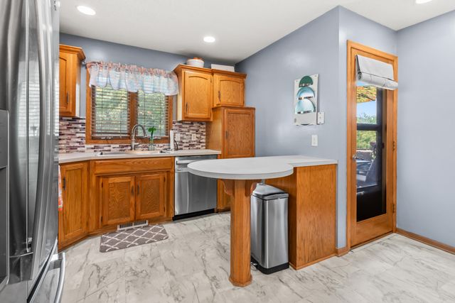 1211 JIM BROWN Parkway, Council Bluffs, IA 51503