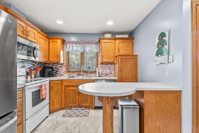 1211 JIM BROWN Parkway, Council Bluffs, IA 51503